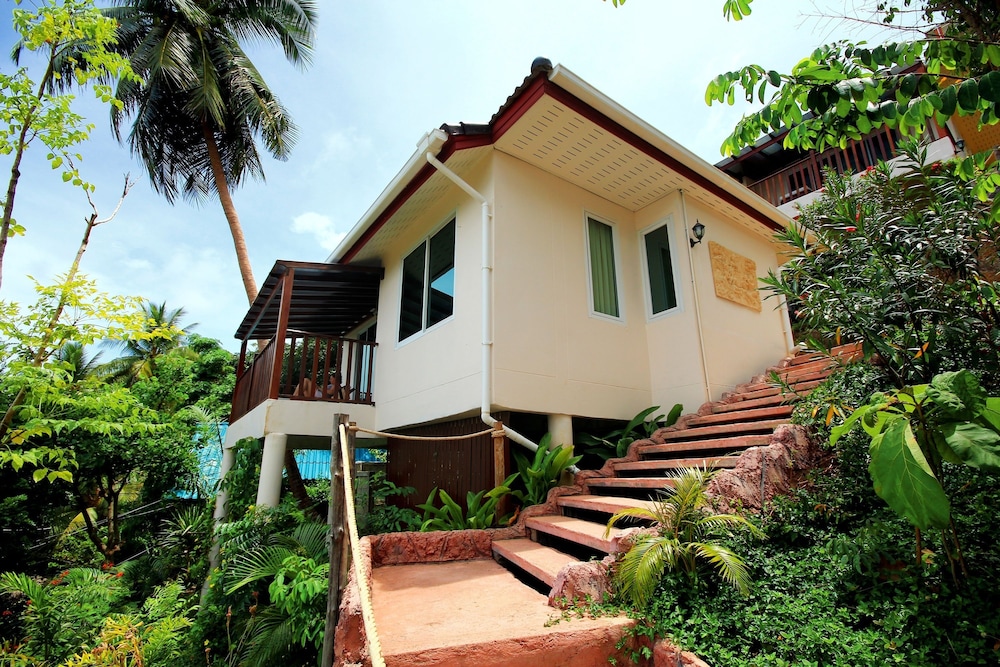 PINNACLE KOH TAO RESORT in KOH TAO - KOH NANGYUAN