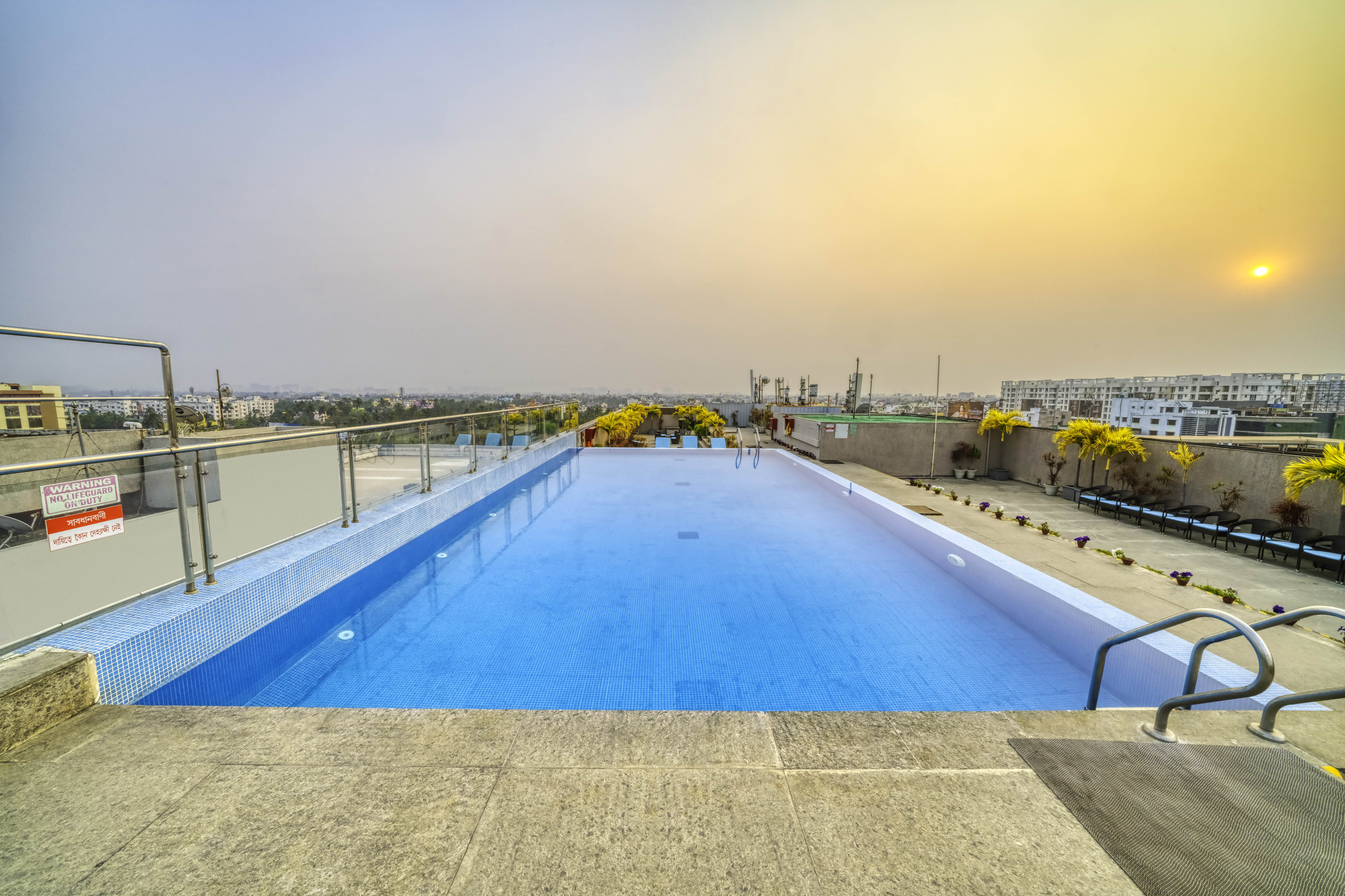 HOLIDAY INN KOLKATA AIRPORT 55/59