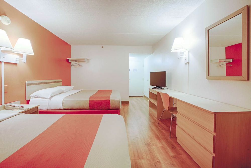 Motel6 East Syracuse, NY - Airport 39/59
