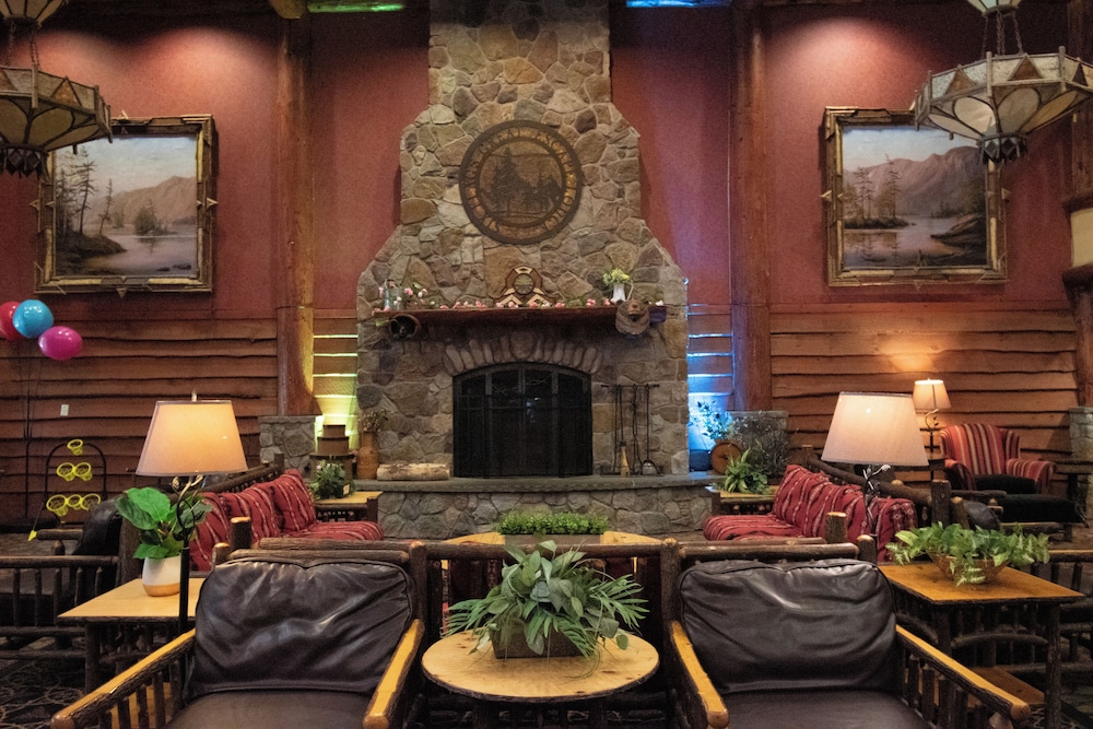 Six Flags Great Escape Lodge Indoor Waterpark 19/50