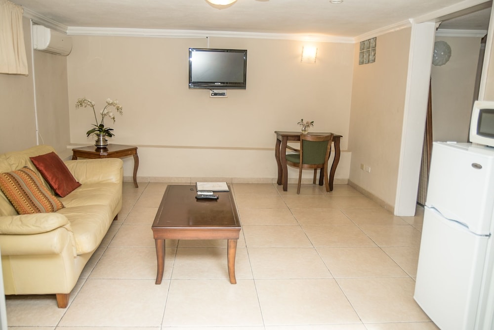 ALLAMANDA BED AND BREAKFAST 18/44