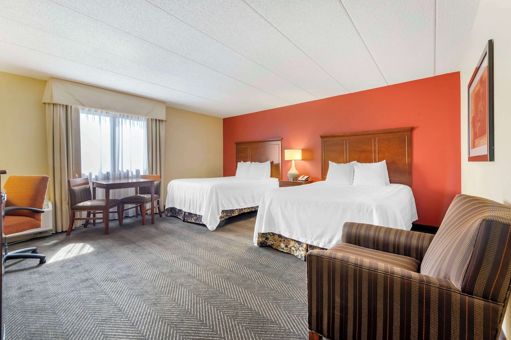 Standard, 2 Queen Beds, Accessible