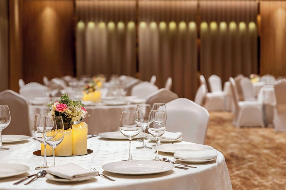 Ramada Encore by Wyndham Indore Nipania 29/44