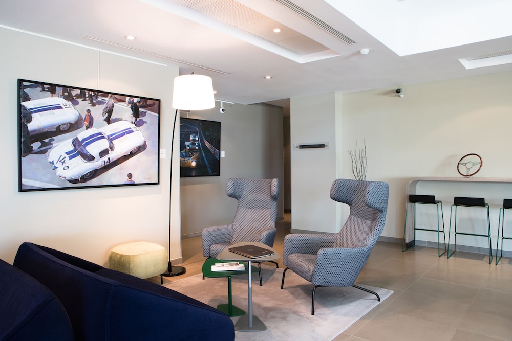 Grand Prix Hotel 33/55