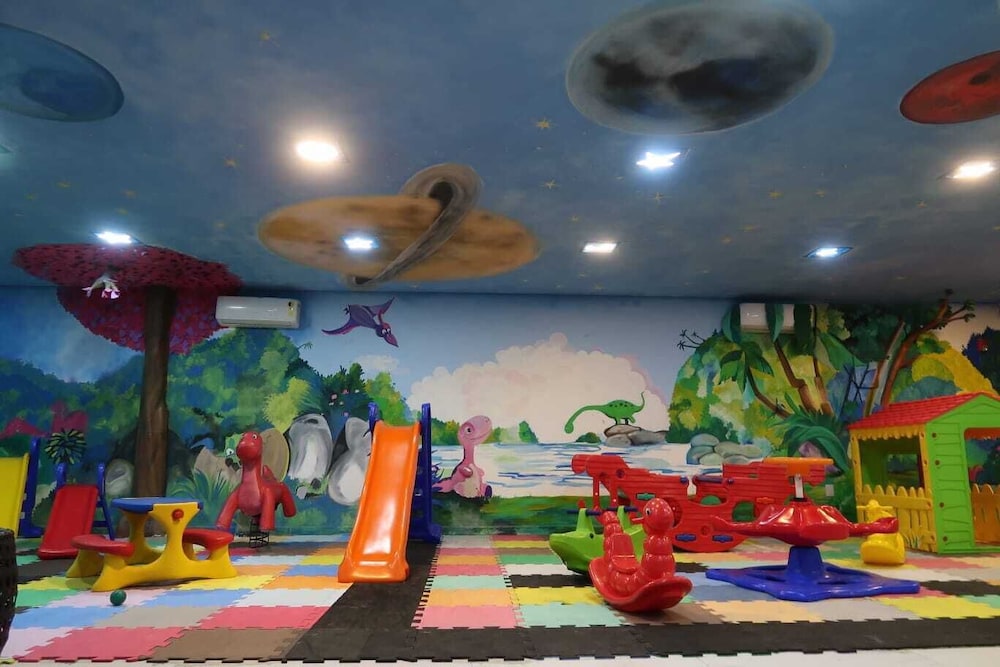 Hotel Recanto dos Dinossauros 36/48