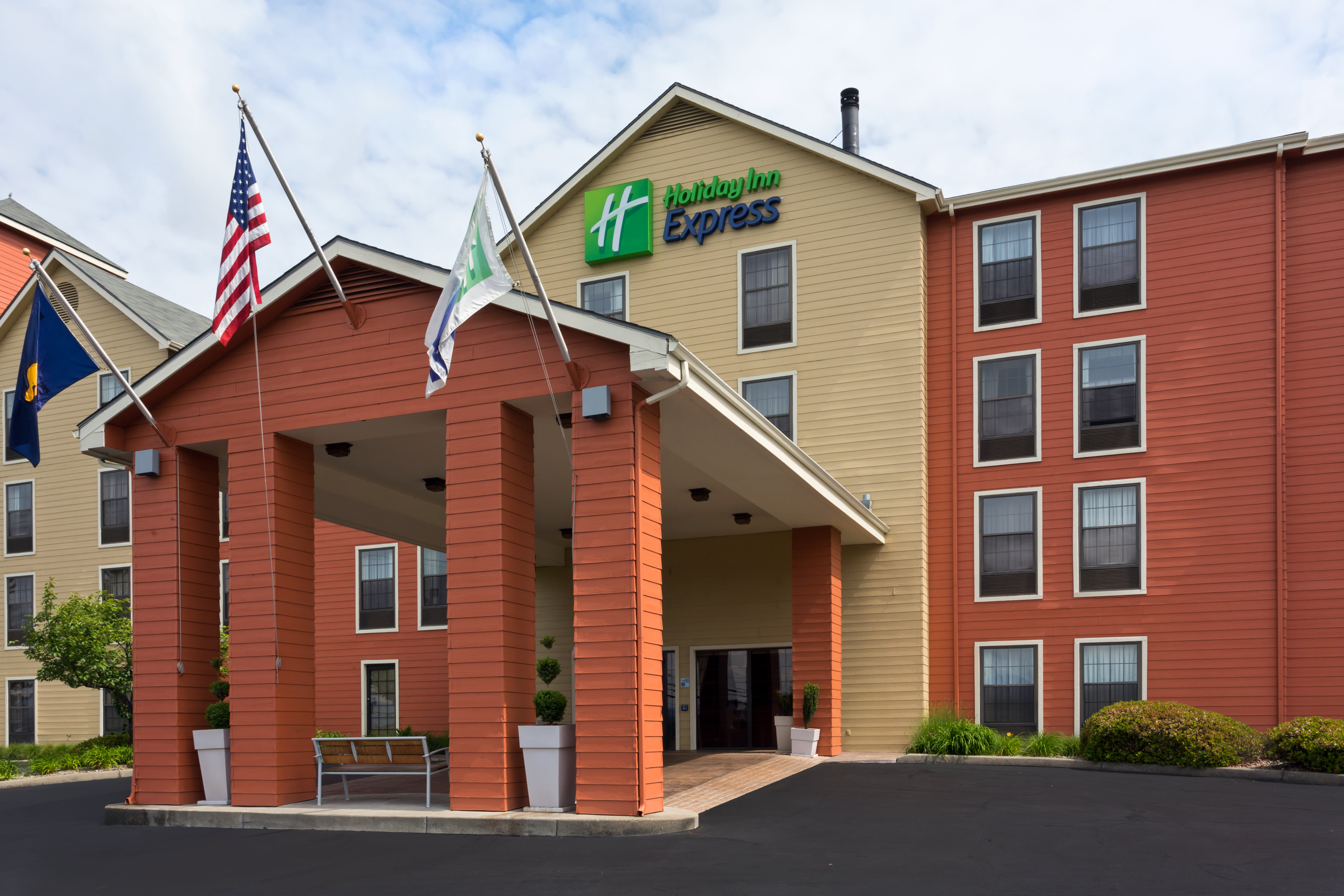 Holiday Inn Express Grants Pass 5/46