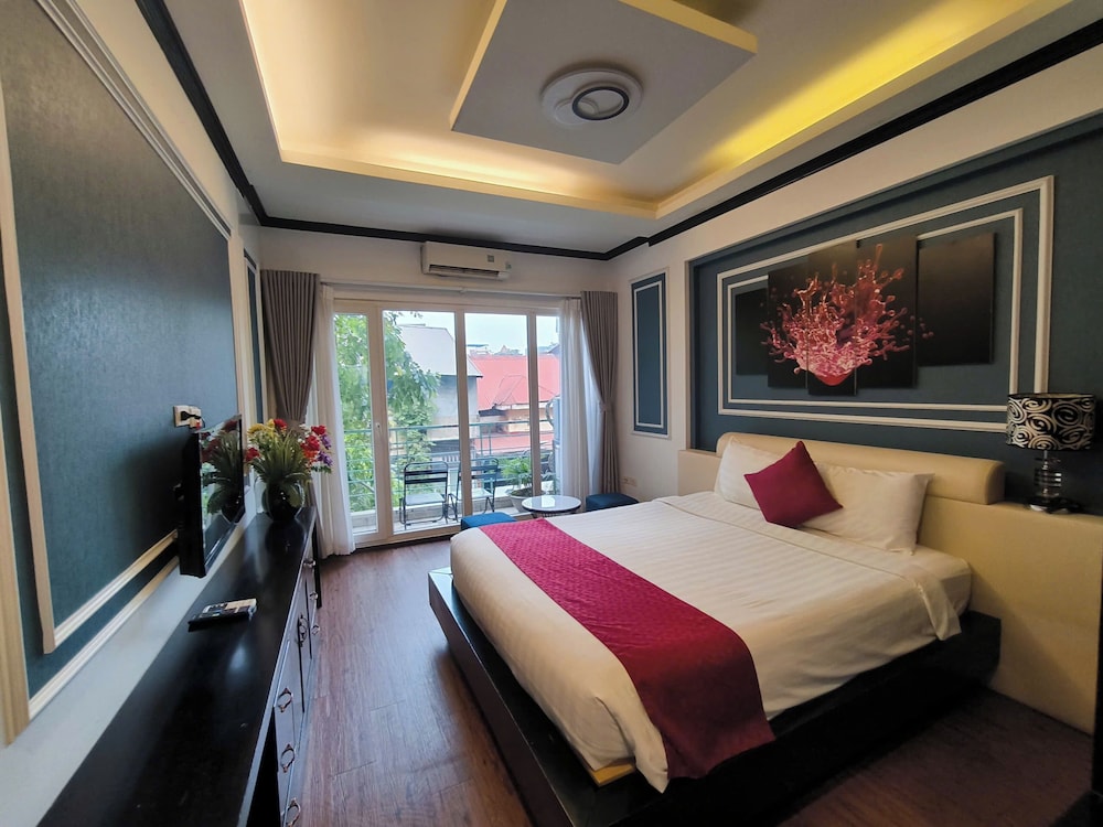 DELUXE, BALCONY