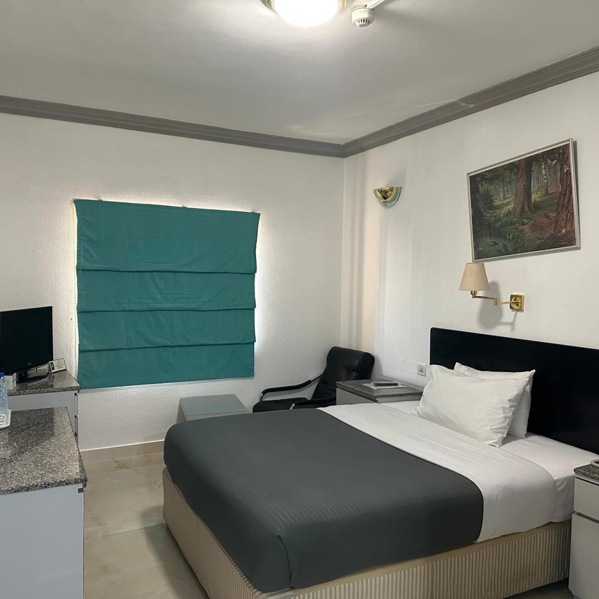 غرفة قياسية بسرير مزدوج أو سريرين منفصلين، Grand Astoria Hotel 2/10