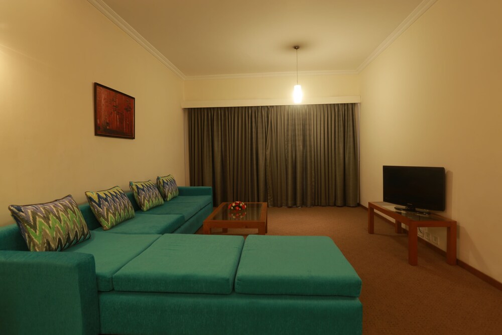 The Avenue Regent 33/58