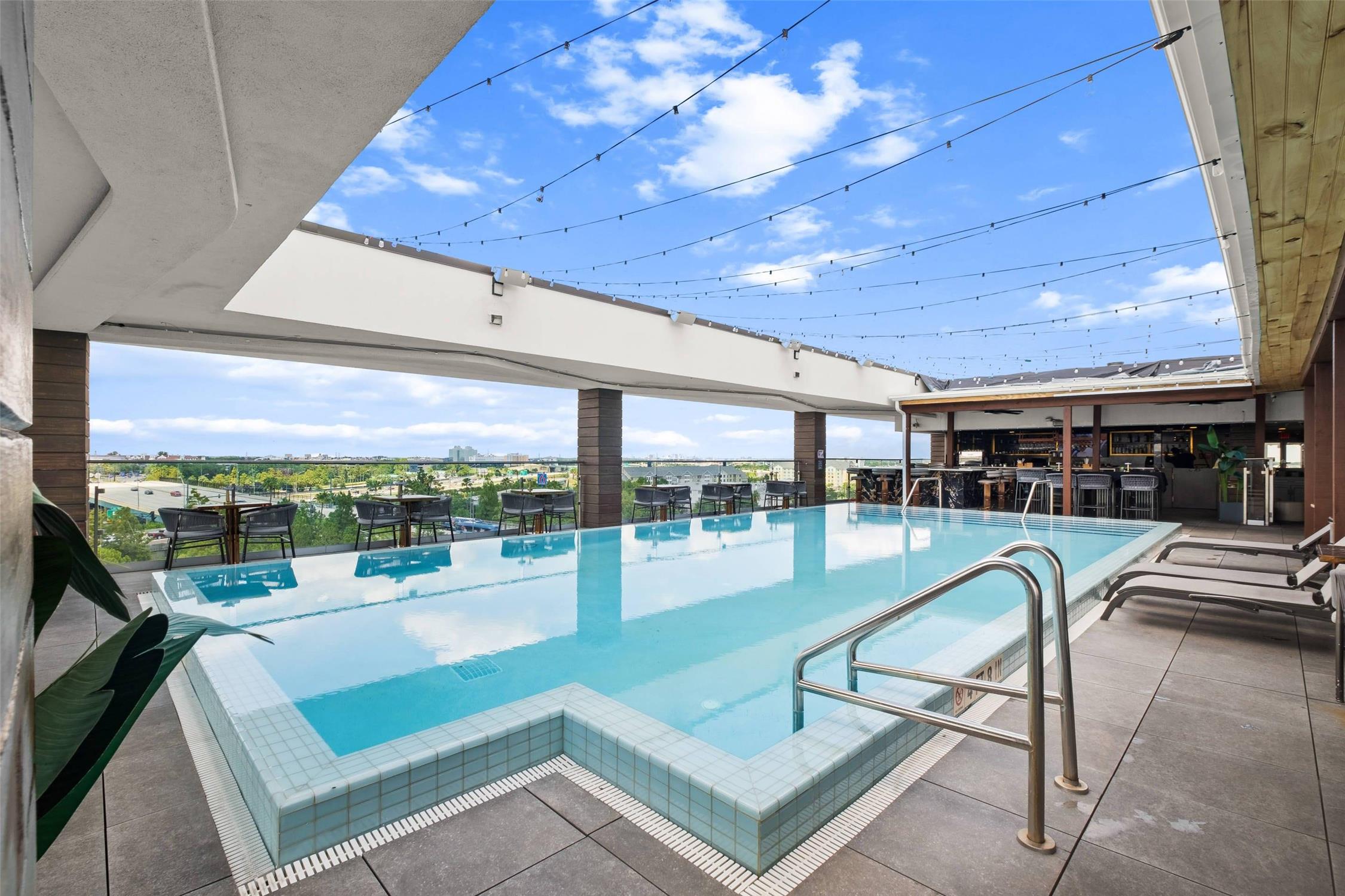 Cambria Hotel Orlando Universal Blvd 7/25