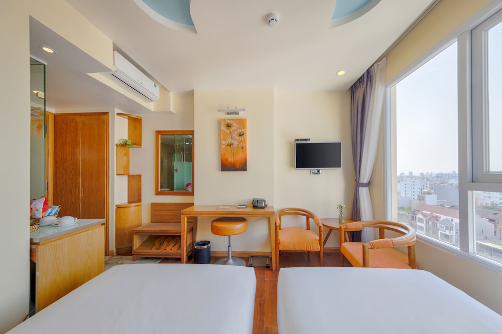 Sea Queen Hotel 34/50
