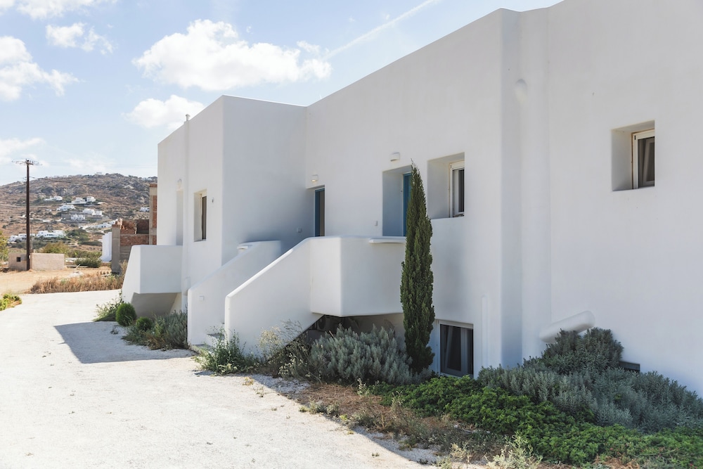 DEPIS EDEM LUXURY VILLAS in Plaka (South Aegean)