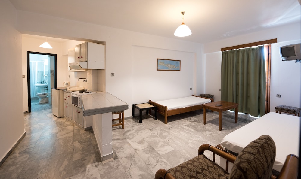 Artemis Hotel Apartments 31/50