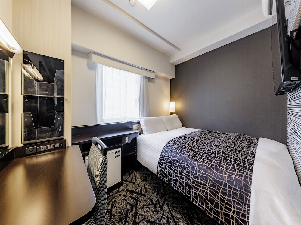 ROOM, DOUBLE BED, SMOKING