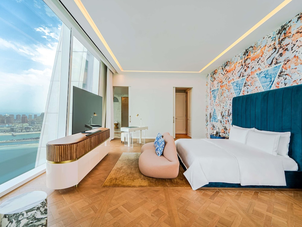 Design, Suite, King and Twin Beds