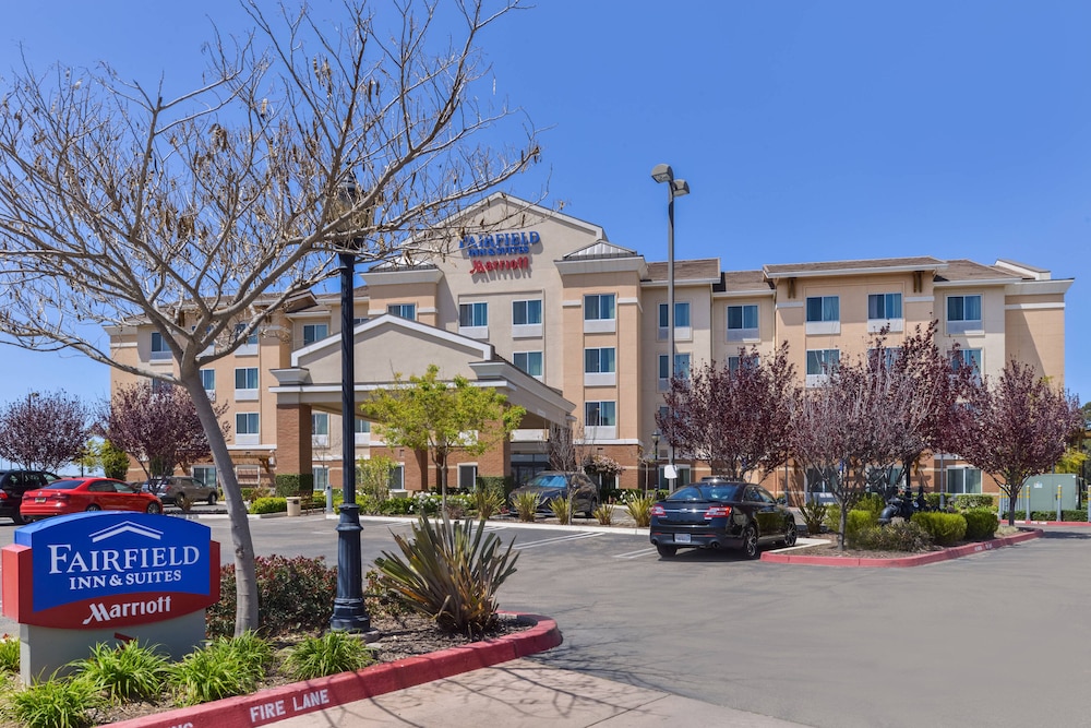 Fairfield Inn & Suites by Marriott Santa Maria 1/31