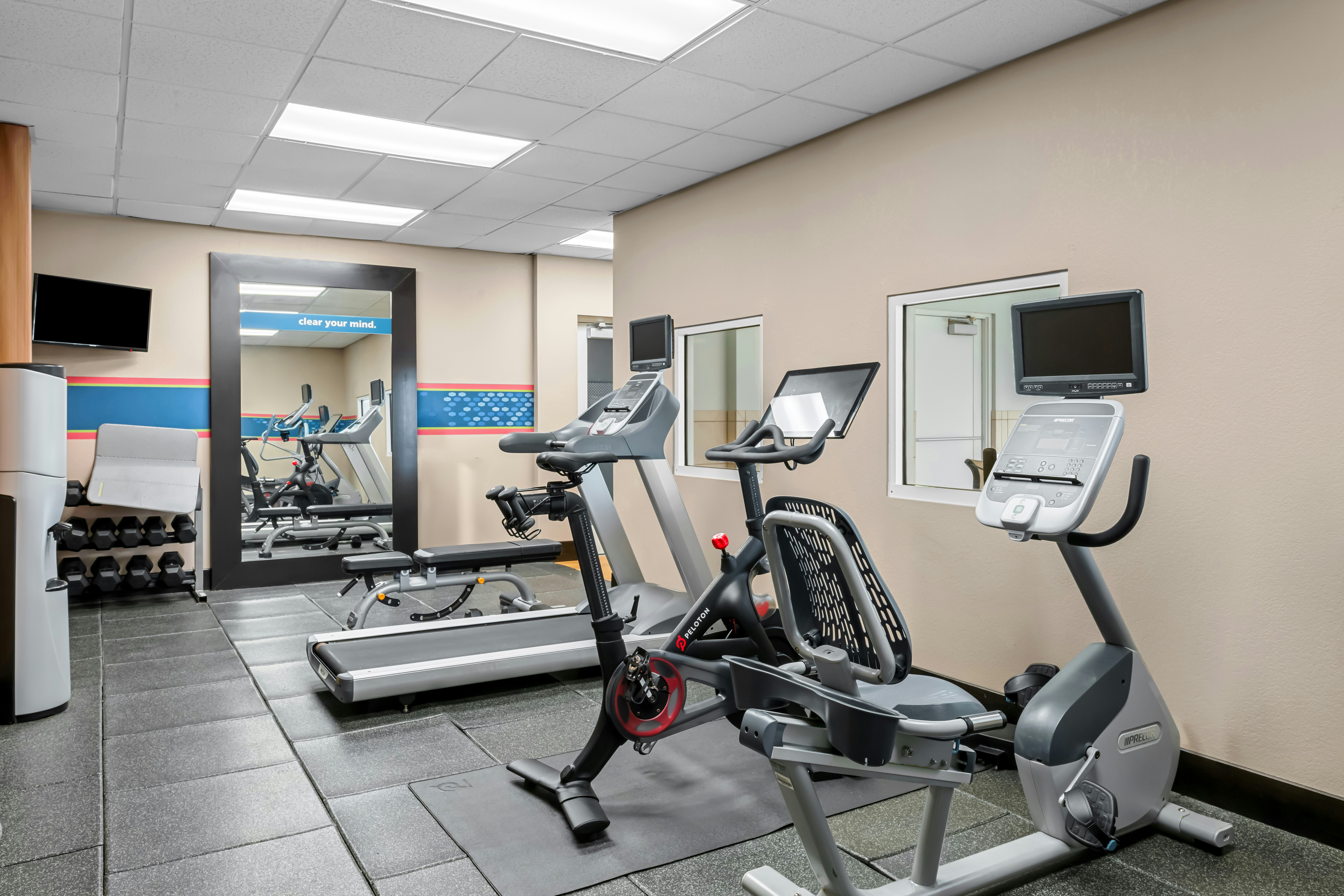 Hampton Inn and Suites Charlotte Airport 28/63