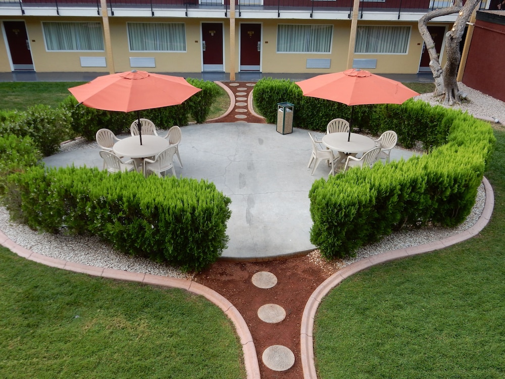Mardi Gras Hotel and Casino 9/36
