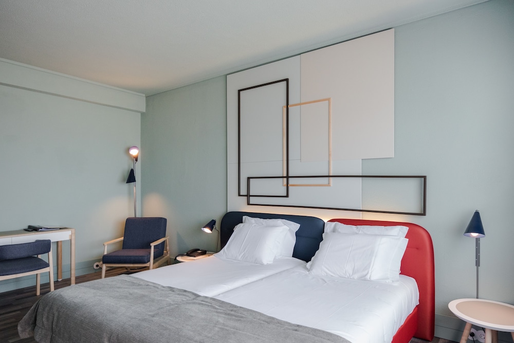 Axis Ofir Beach Resort 12/49