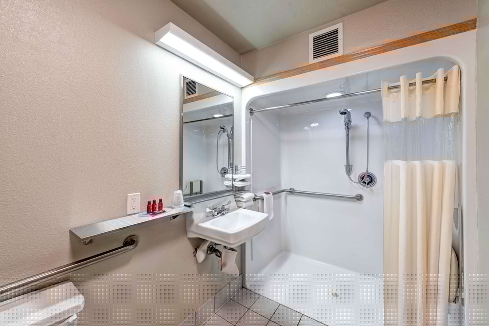 Surestay Plus Hotel By Best Western Redding 11/24