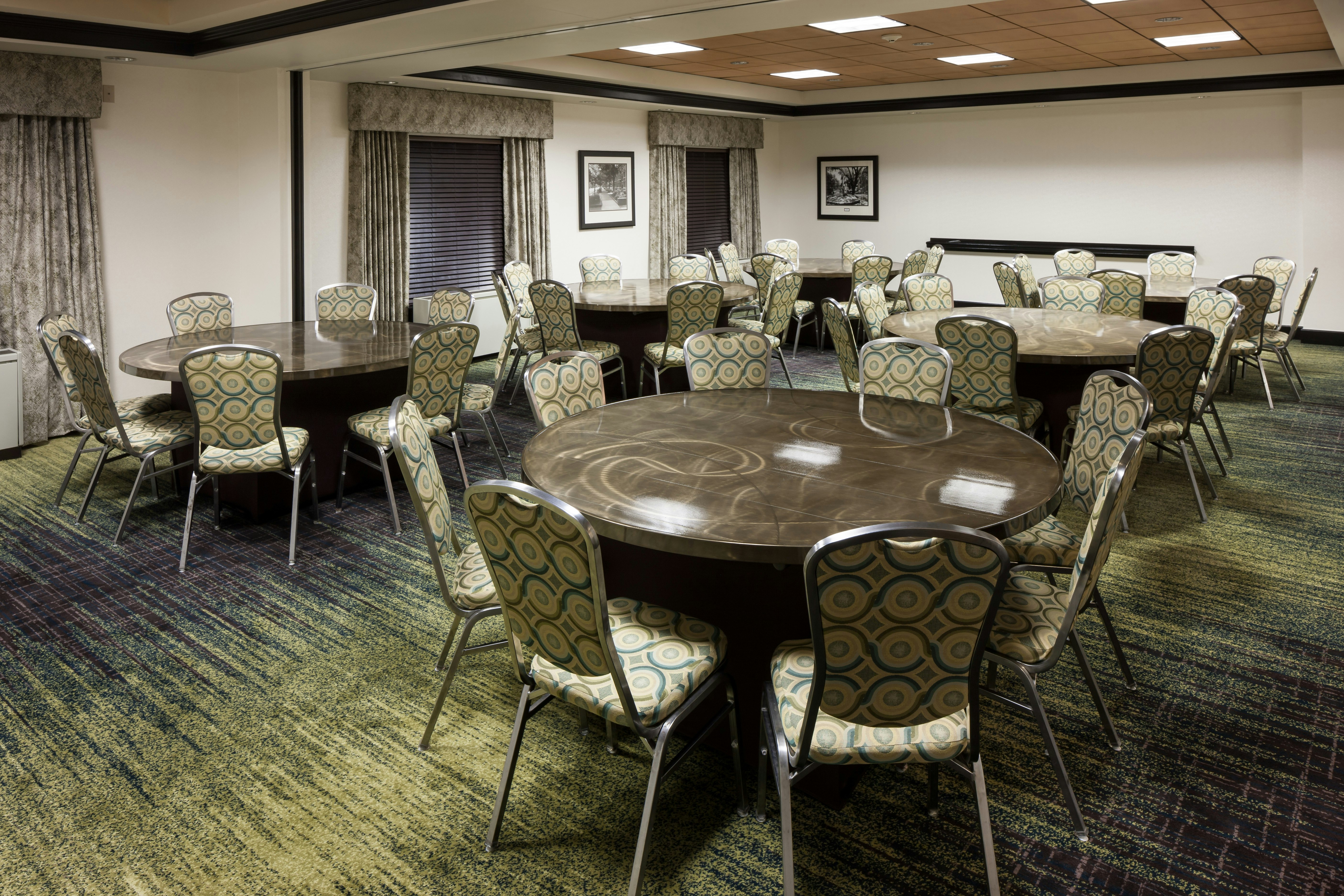 Hampton Inn & Suites Gainesville Downtown 45/55