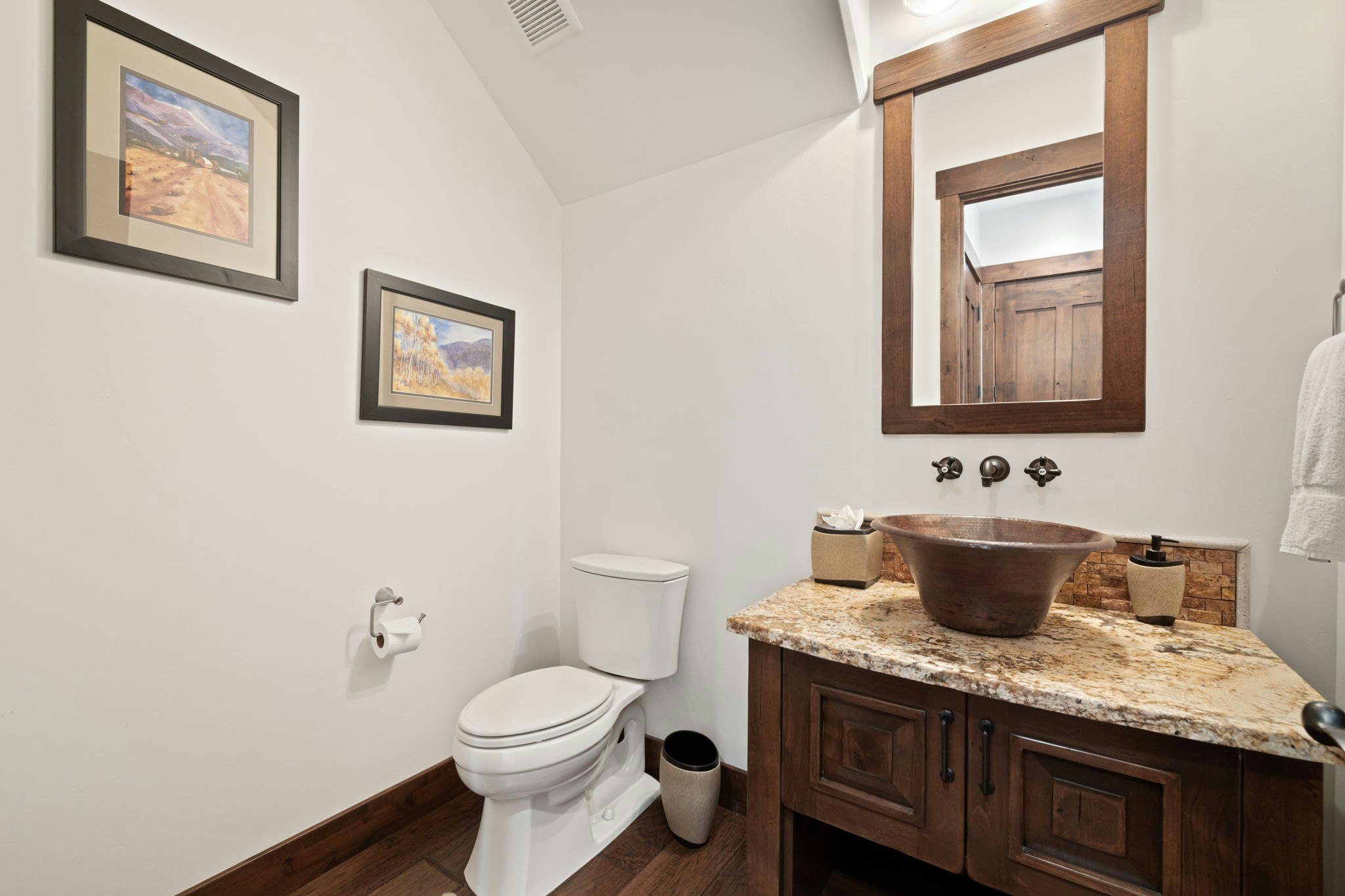 Juniper Landing By Lespri Management 46/50