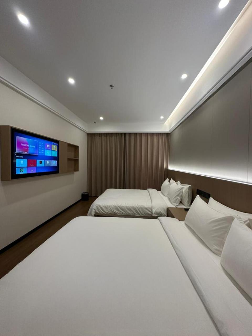 The MAJULAN Hotel 3/43