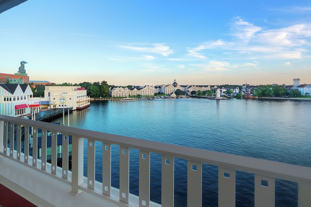 Disneys Boardwalk Inn 44/50