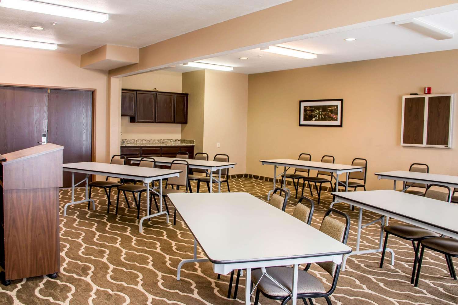 restaurant cafeteria