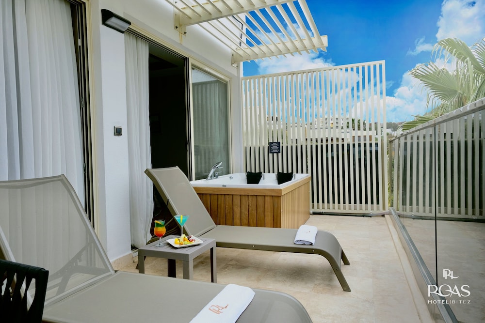 Roas Hotel 14/45