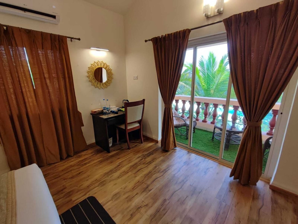 INDISMART WOODBOURNE RESORT 32/50