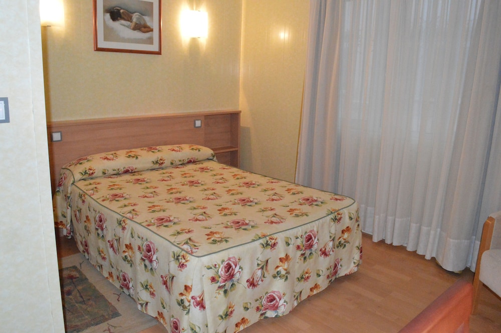 Hotel Bedoya 10/32