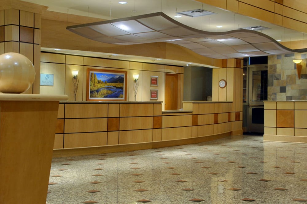 DoubleTree by Hilton Denver Central Park 2/29