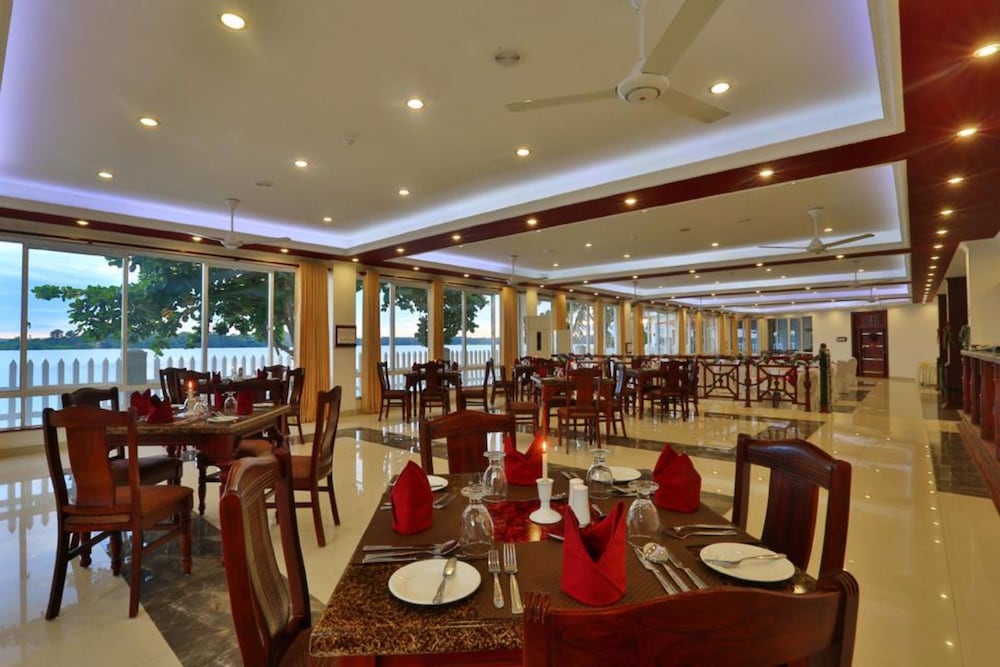Centauria Lake Resort 30/50
