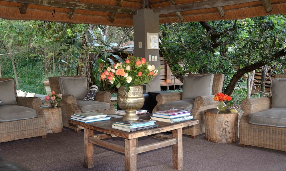 Summerfields Rose Retreat Spa 33/50