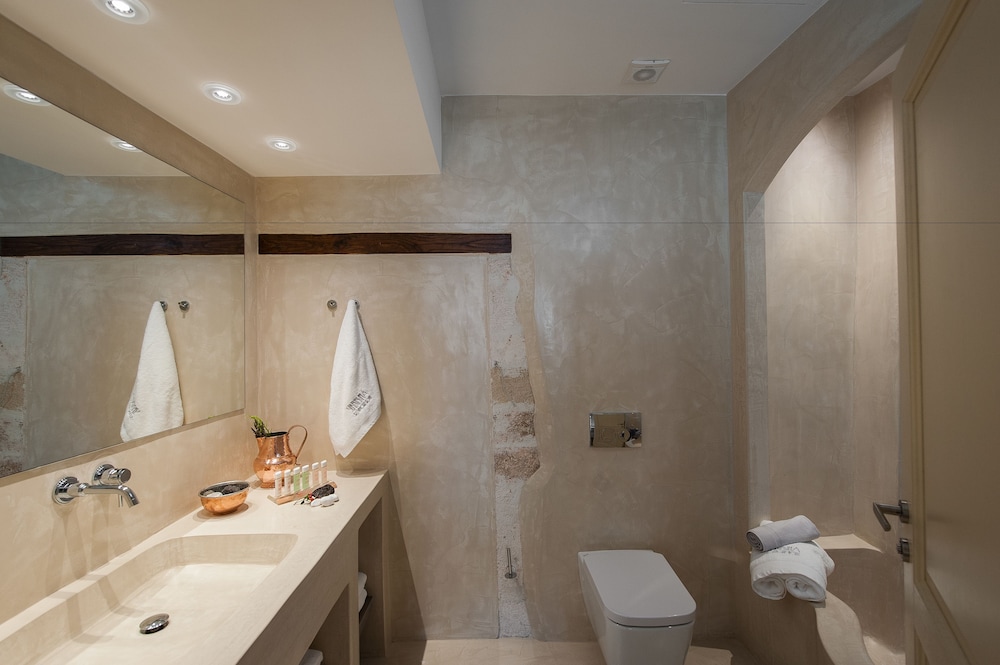 Serenissima Boutique Hotel 67/71