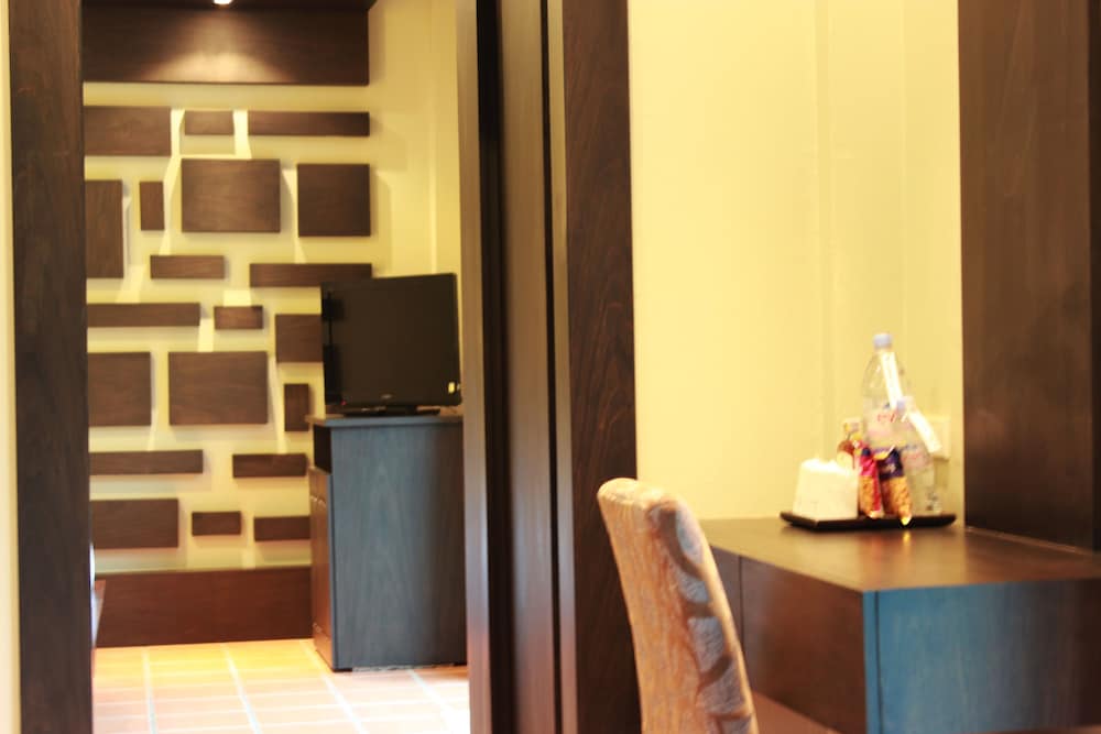 HUA HIN WHITESAND photo2