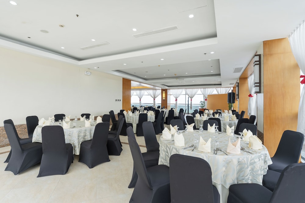 Crown Regency Hotel and Towers Cebu City 36/47