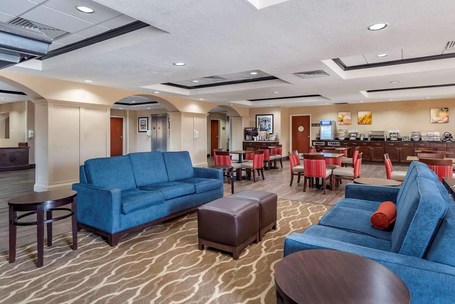 Comfort Inn & Suites Clinton - Jackson West 21/26