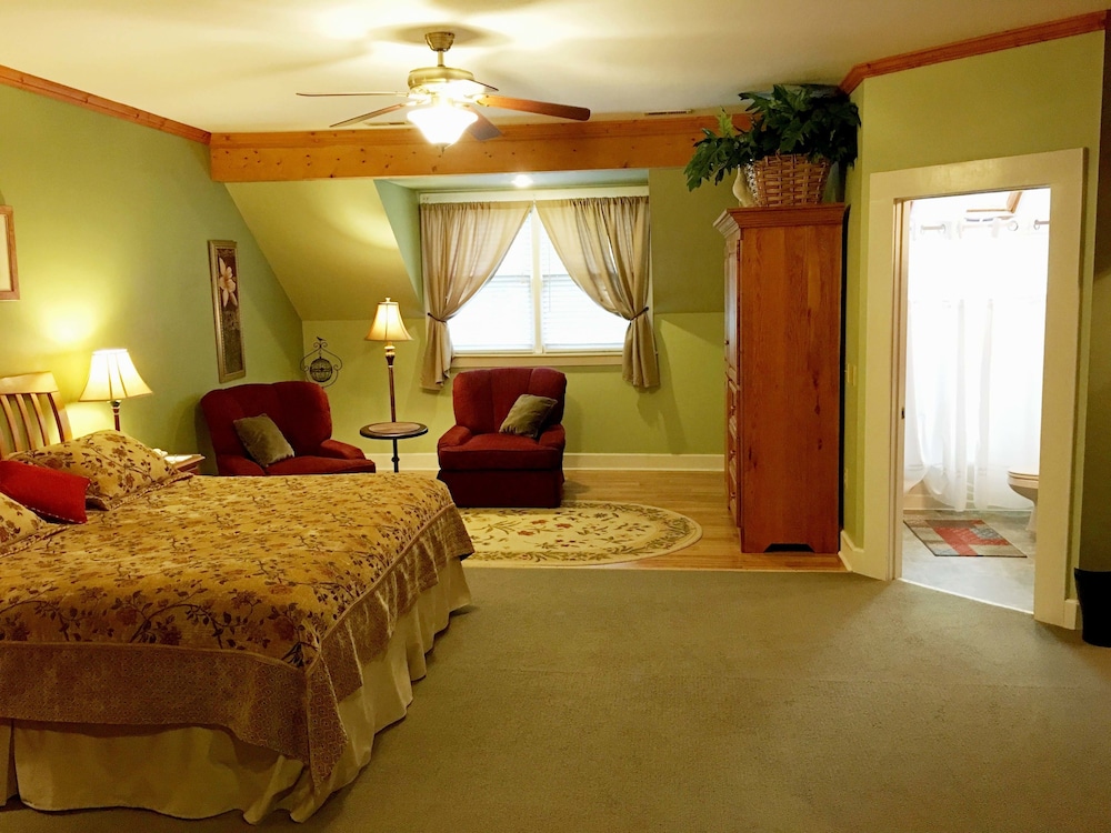 Highland Lake Inn & Resort 10/77