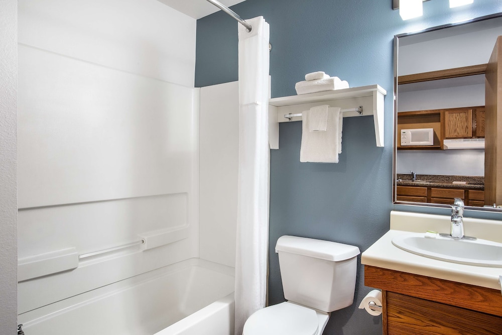 Extended Stay America - Select Suites Pensacola - Northeast 14/36