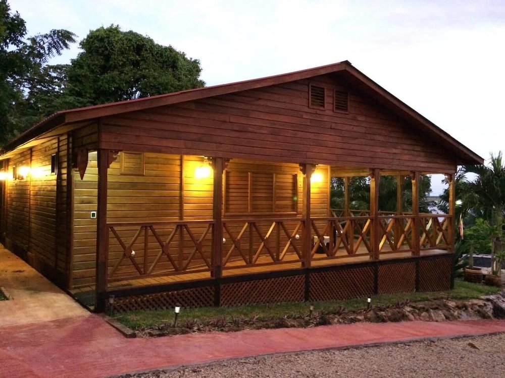 Coras Place Bacalar 4/64