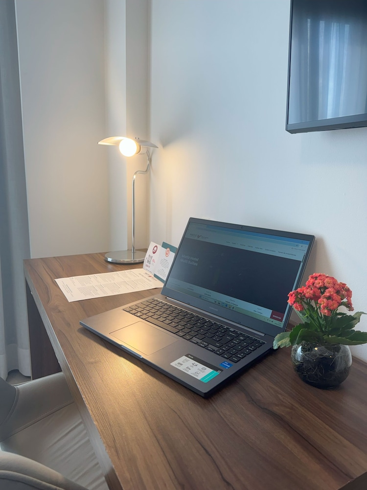Matiz Hotel Multi Suites 64/69