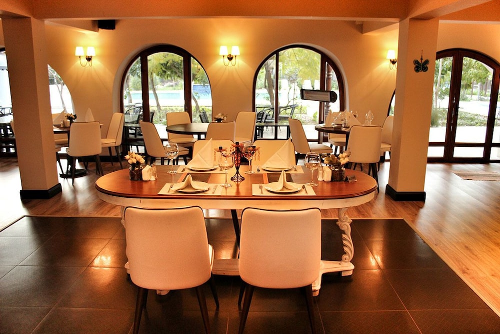 Akkent Garden Hotel 54/63