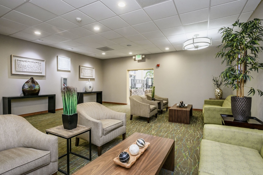 Wyndham Garden Fresno Yosemite Airport 27/45