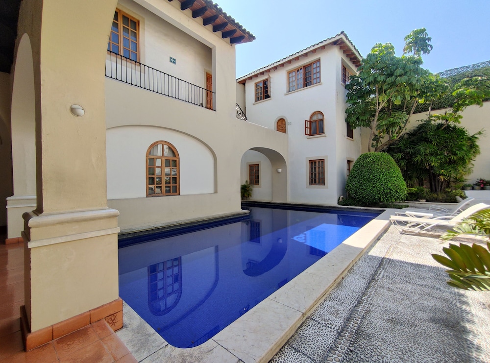 Hotel Boutique & Spa La Casa Azul 64/68