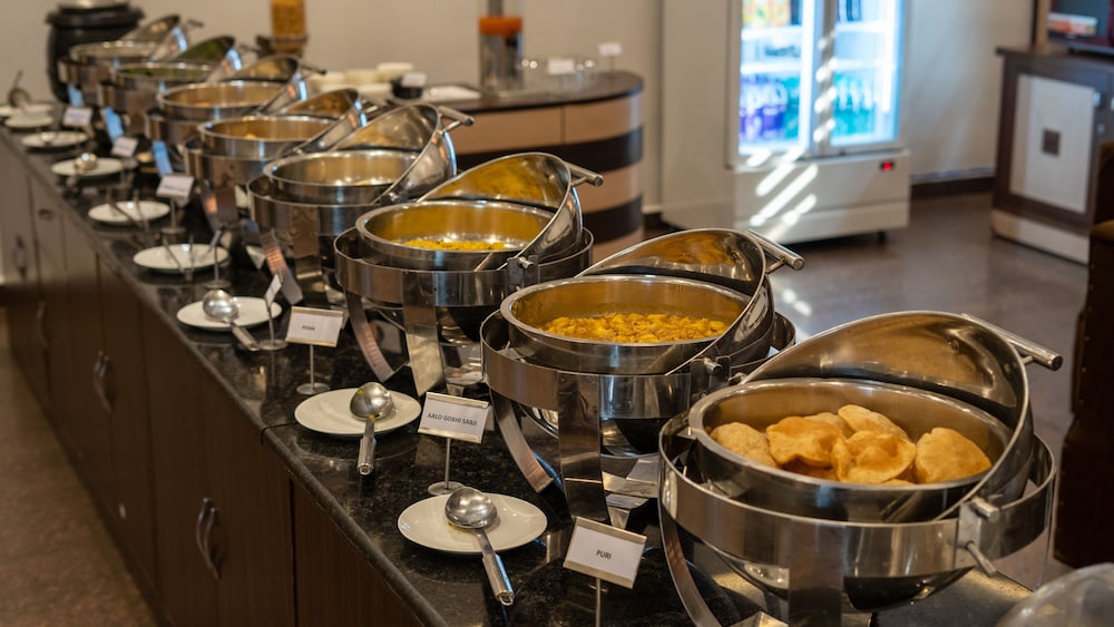 NIRANJANA HOTEL 25/50