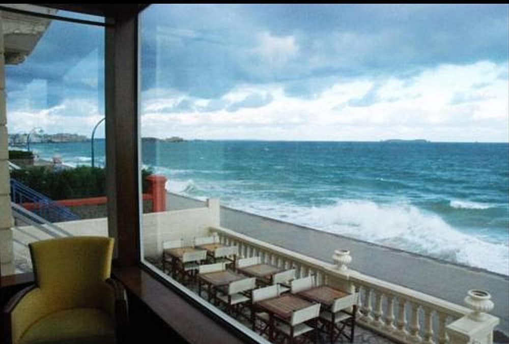 ALBA HOTEL 22/25