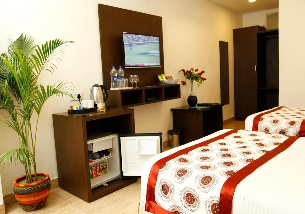 MB Greens Clarks Inn Moradabad 13/50