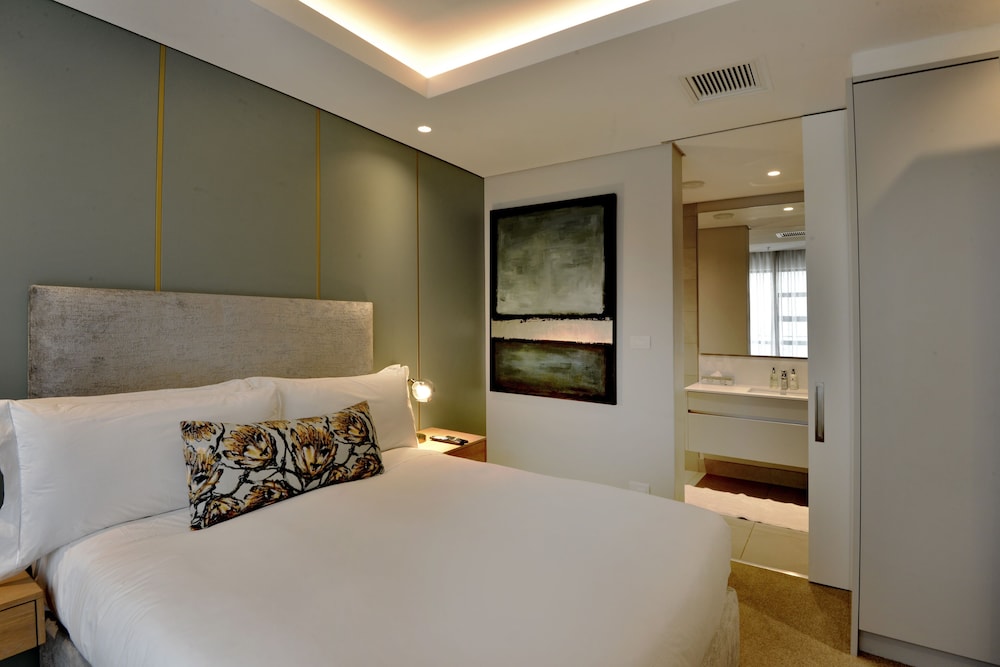 Platinum, Apartment, King and Queen Bed
